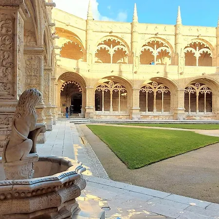 Sunny Flat Lisbon Oeiras Appartamento